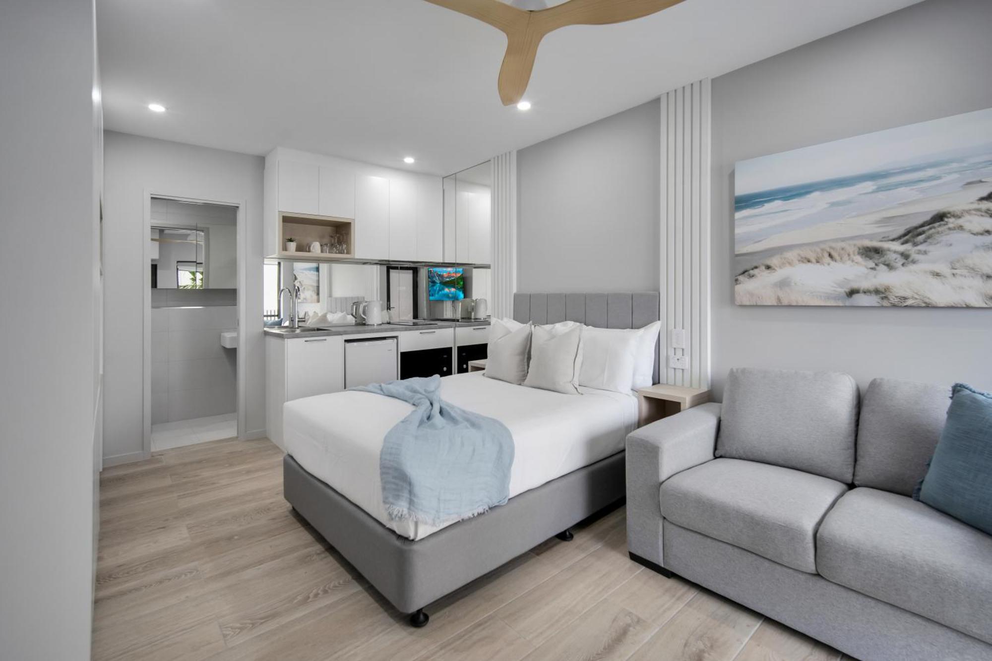 Belmoral Corporate Suites (Adults Only) Townsville Exterior photo